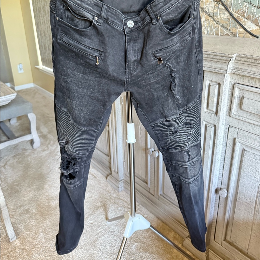 Black Skinny Distressed Jeans